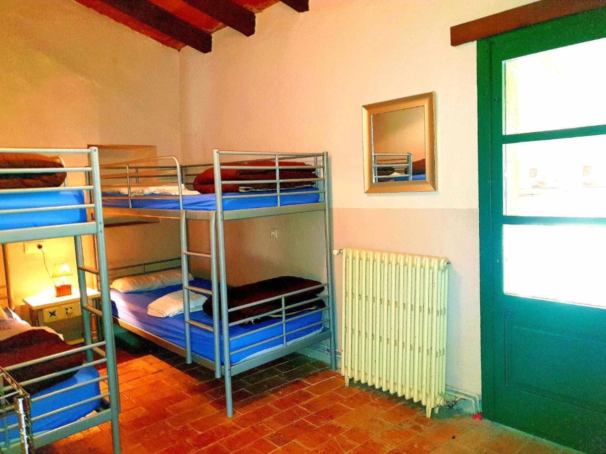 Masia Para Grupos Con Piscina Privada28 Pax Cabanelles Bagian luar foto